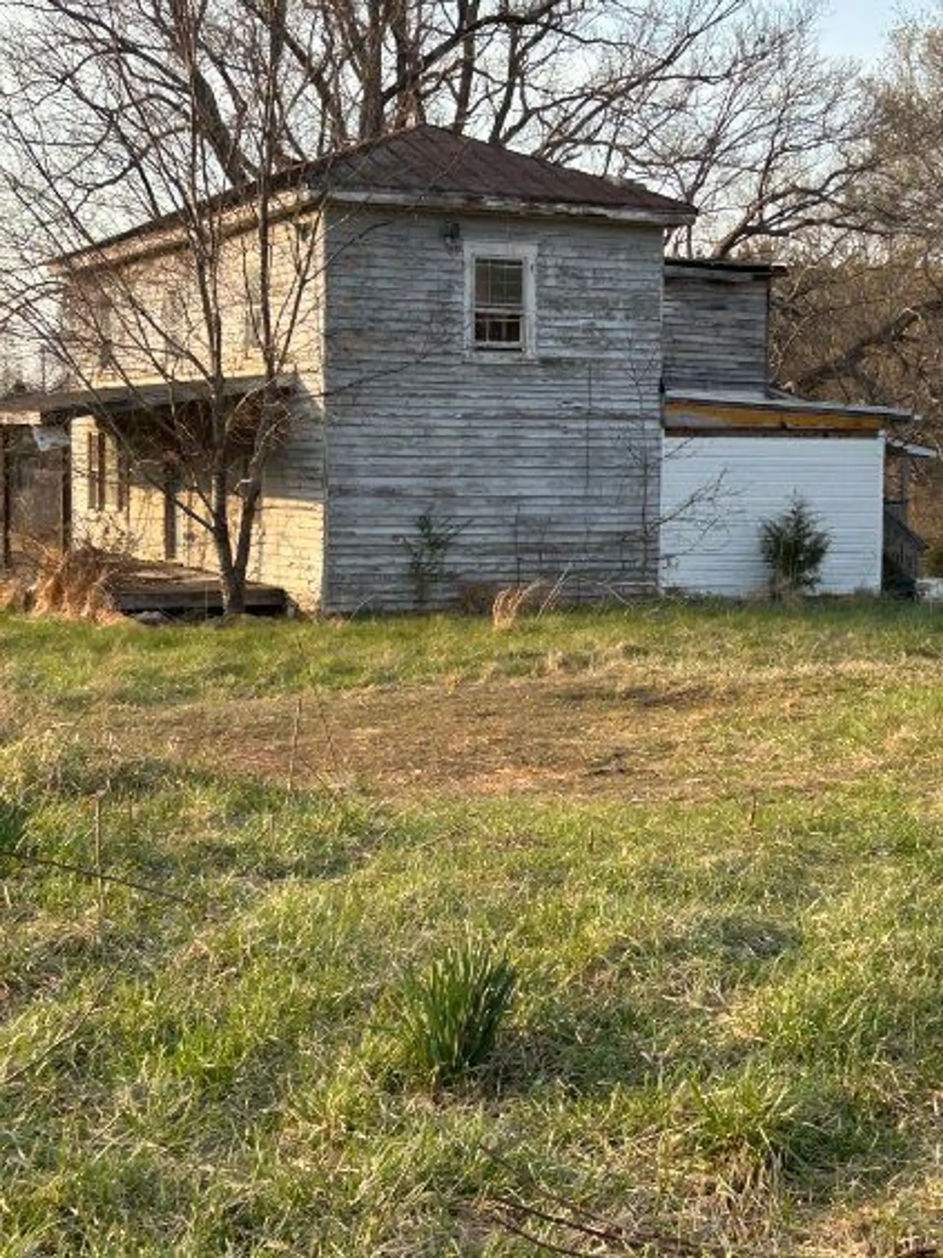 Old wood-sided farmhouse on a rural Virginia property